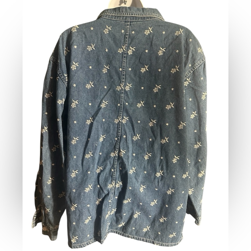 XL. Women's Floral Embroidered Denim Jacket.  LG/GR/GR01 - Picture 2 of 3